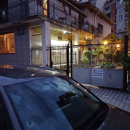 Guest House Lili Petrich  Bagian luar foto